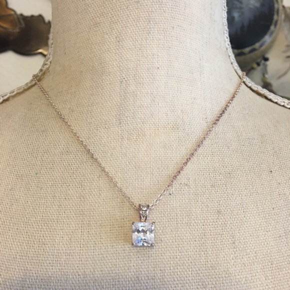 Vintage square cut cubic zirconia pendant on chain - Picture 1 of 10